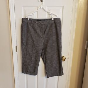 Larry Levine Woman cropped trousers 20W